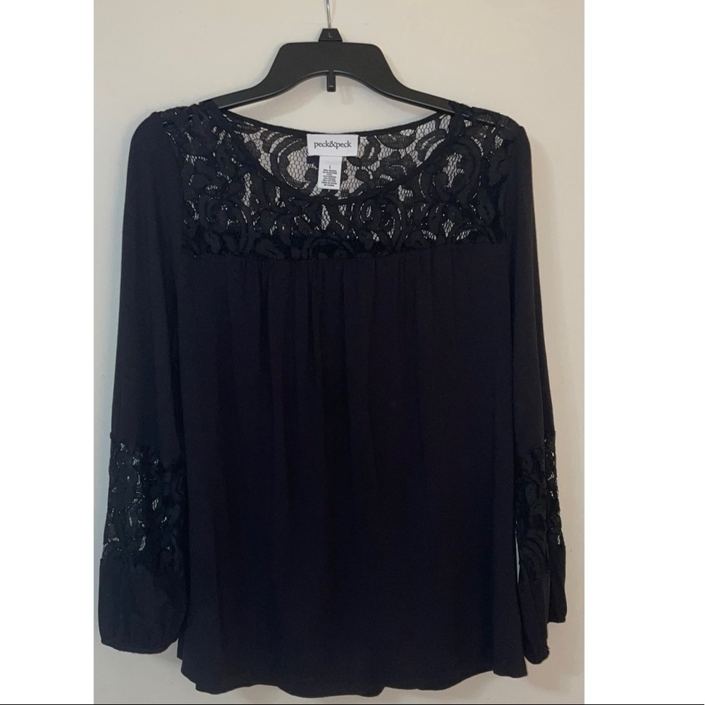Peck&Peck black blouse with lace details.Size Large.